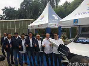 Astra Financial Bukukan Transaksi Rp 1 T di GIIAS 2018 Astra Financial Bukukan Transaksi Rp 1 T di GIIAS 2018