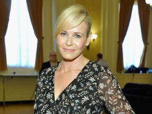 Potret Presenter yang Pernah Rela Topless Demi Bantah Operasi Payudara Potret Presenter yang Pernah Rela Topless Demi Bantah Operasi Payudara