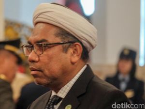 Serangan Balik Ngabalin ke Hehamahua Sebab Analogi Firaun Dibawa-bawa Serangan Balik Ngabalin ke Hehamahua Sebab Analogi Firaun Dibawa-bawa
