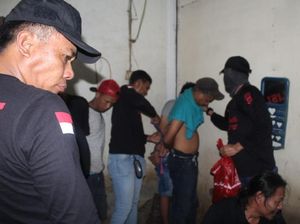 Pesta Sabu di Gang Venus Jakbar, 14 Pemuda Dicokok Polisi