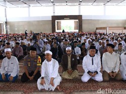 Arifin Ilham Ngaji Bareng Polisi Lamongan