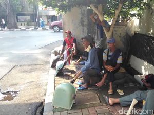 Selain Kuli Sindang, Ada 314 Ribu Orang Nganggur di DKI Selain Kuli Sindang, Ada 314 Ribu Orang Nganggur di DKI