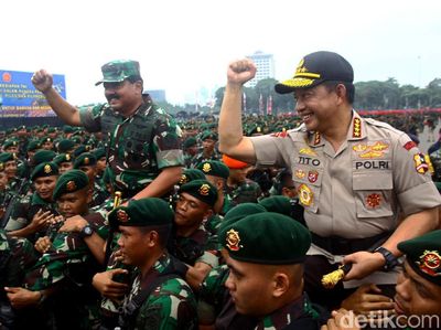 Aksi Panglima-Kapolri di Apel Pengamanan Natal Hingga Pemilu 2019