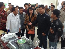 Tertarik Kapal Bambu ITS, Menhub Minat Bekerjasama