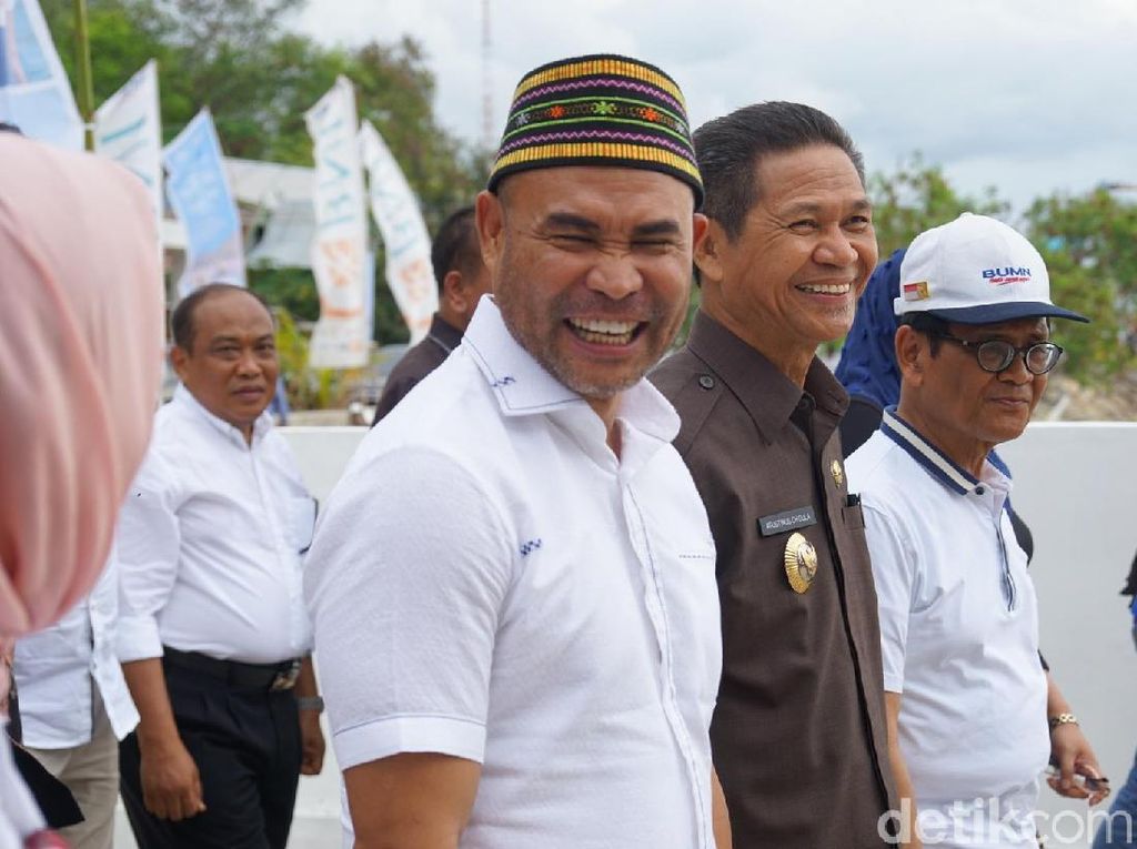 Kabar Kuat Gubernur NTT Viktor Laiskodat Bakal Jadi Menteri Jokowi Kabar Kuat Gubernur NTT Viktor Laiskodat Bakal Jadi Menteri Jokowi