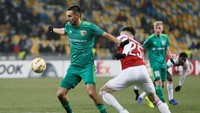 Sementara Vorskla punya 12 upaya, hanya dua yang mengarah ke gawang. REUTERS/Valentyn Ogirenko.