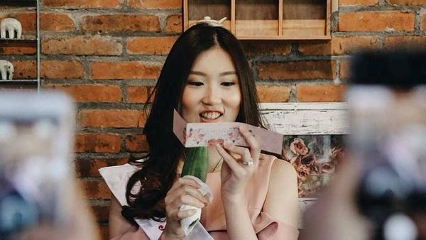 Cantiknya Clarissa, Calon Istri Crazy Rich Surabayan Saat Bridal Shower