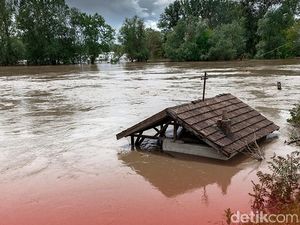 15 Orang Tewas-138 Rumah Rusak Akibat Banjir Bandang di Guinea 15 Orang Tewas-138 Rumah Rusak Akibat Banjir Bandang di Guinea