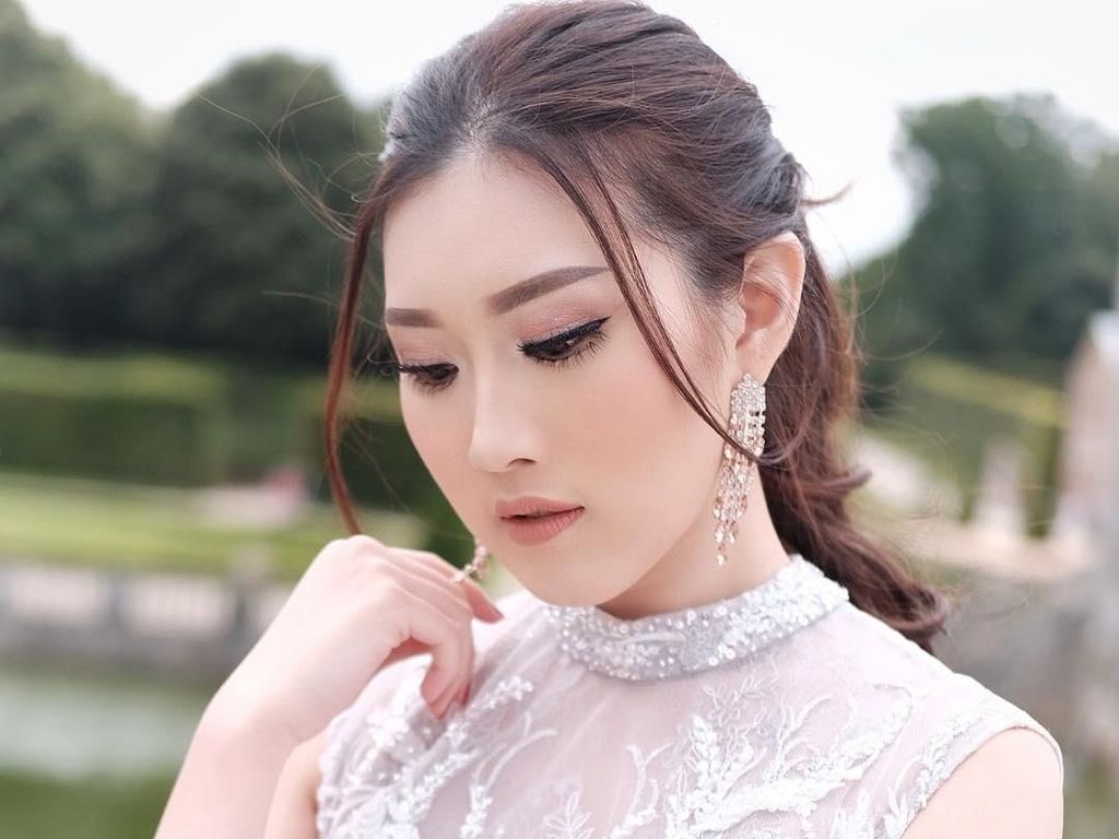 Kecantikan Clarissa, Calon Istri Crazy Rich Surabayan di Foto Prewedding Kecantikan Clarissa, Calon Istri Crazy Rich Surabayan di Foto Prewedding