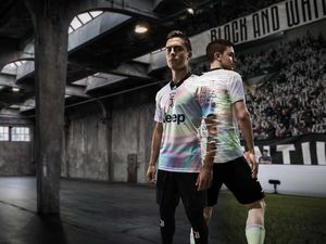 Kolaborasi Adidas dan EA Sports Hasilkan Jersey Baru MU, Juve, dan Madrid