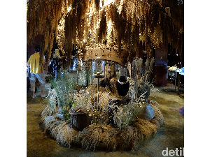 Happy Salma Boyong 100-an KG Padi dari Bali di Peluncuran Perhiasan Happy Salma Boyong 100-an KG Padi dari Bali di Peluncuran Perhiasan