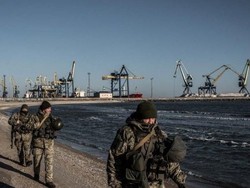 Ukraina Darurat Militer, Laki-laki Rusia Dilarang Masuk