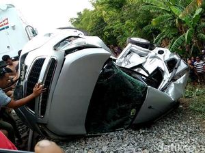 Mobil Chevrolet Terseret KA Sri Tanjung, Tiga Penumpang Luka