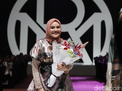 Ria Miranda Helat Show Tunggal Busana Muslim Terbesar di Indonesia