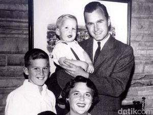 George H.W. Bush Tutup Usia