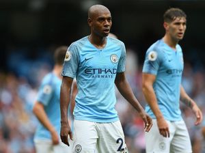 Fernandinho: Tekanannya Ada di Liverpool