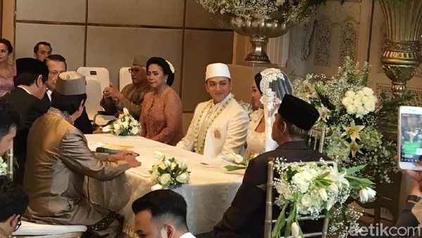 Ge Pamungkas Resmi Nikah, Celine Evangelista Seksi Bergaun Mini