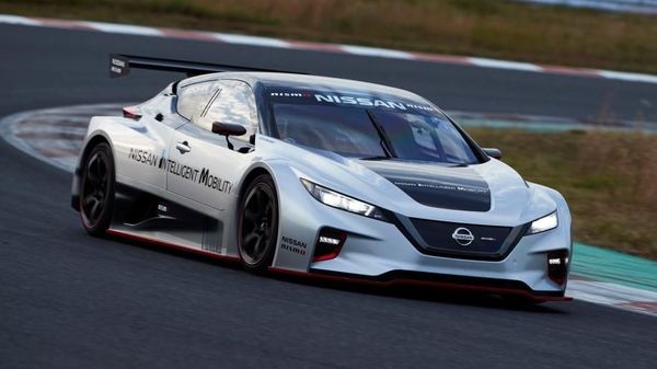 Mobil Balap Listrik Nissan Keren Abis!