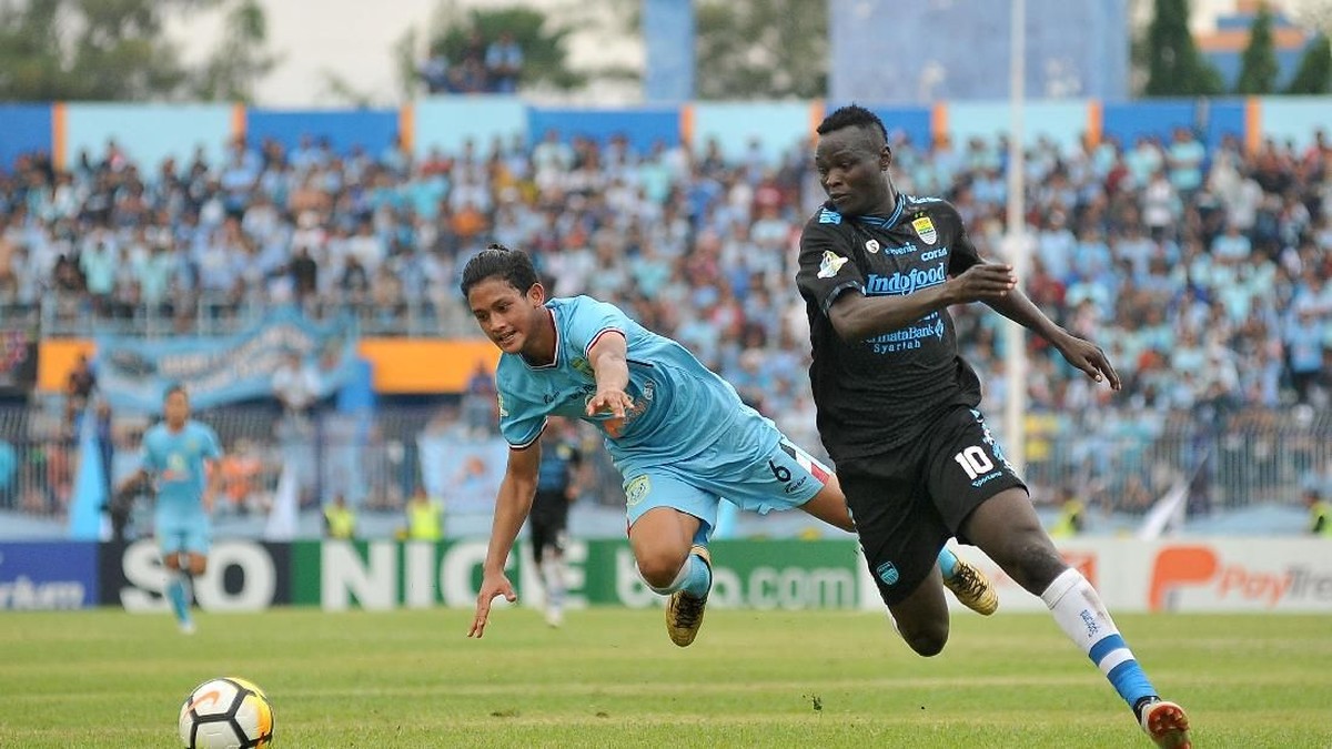 Persela vs Persib Bandung berakhir imbang 1-1 (M Risyal Hidayat/ANTARA FOTO)