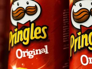 Merusak Kemasan Keripik Rp 27 Ribu, Wanita Irlandia Dibui 2 Bulan