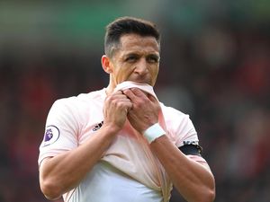 Demi Dapatkan Jadon Sancho, MU Tawarkan Alexis Sanchez