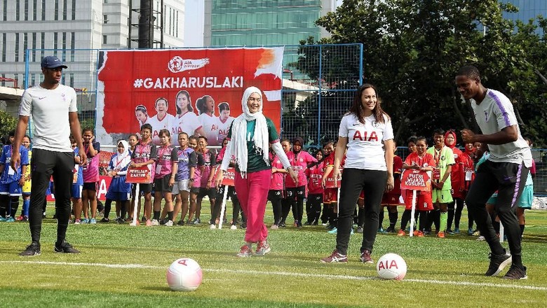 Pelatih Tottenham Hotspur Bicara Soal Sepakbola Putri Indonesia
