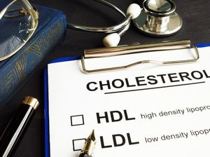 Kolesterol Tinggi? Pilih 8 Camilan Ini untuk Ganjal Perut