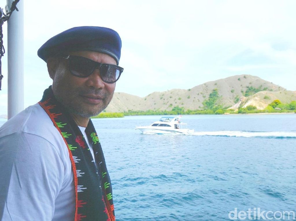 Masa Depan Pariwisata NTT di Mata Gubernur Viktor Laiskodat Masa Depan Pariwisata NTT di Mata Gubernur Viktor Laiskodat