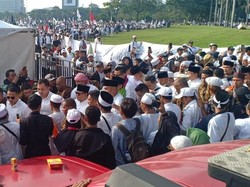 Hadiri Reuni 212, Prabowo Disambut Meriah Peserta