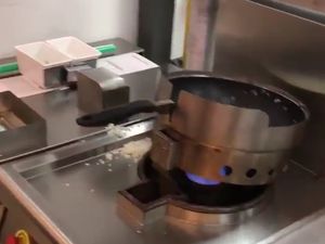 Duh, Panci Masak Otomatis Ini Dapat Komentar Negatif Netizen!