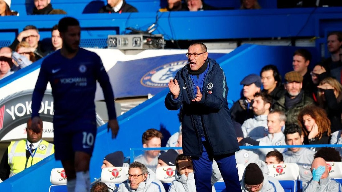 Maurizio Sarri mengaku kalau Manchester City berada di level yang beda dengan Chelsea (Eddie Keogh/Reuters)