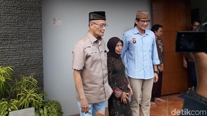 Sandiaga Berkunjung ke Kediaman Buya Syafii, Bahas Apa?