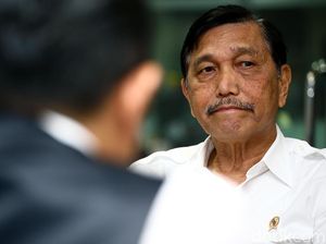 Luhut Blak-blakan Alasan Pemerintah Perlu Berutang
