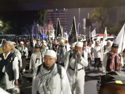 Peserta Reuni 212 Padati Jl Medan Merdeka Selatan