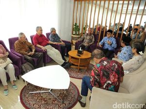 Tim Ahli Kaji Cagar Budaya di Banyuwangi Tim Ahli Kaji Cagar Budaya di Banyuwangi