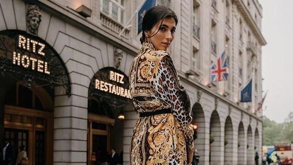 Foto: Gaya Mewah Sosialita India yang Awet Muda di Usia 45 Tahun