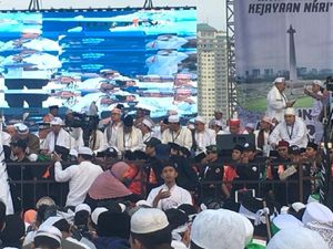 Melihat Aksi Penerjemah Difabel di Reuni 212