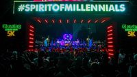Ribuan Pelari Ramaikan Glowing Night Run