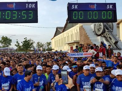 10.000 Pelari Ramaikan BRI RUN 2018 Solo Series