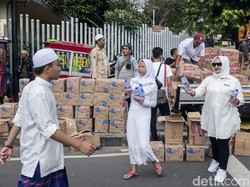 Ada Bagi-bagi Makanan Gratis di Reuni 212
