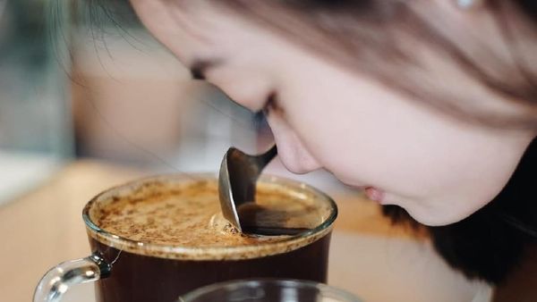 Begini Cara Sajikan Kopi Terbaik untuk Pelanggan