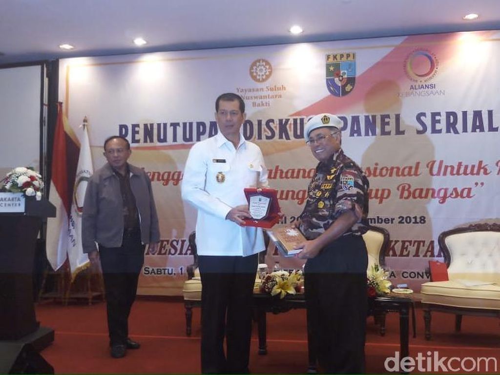 Sesjen Wantannas Minta Anak Bangsa Peduli Terhadap Lingkungan Sesjen Wantannas Minta Anak Bangsa Peduli Terhadap Lingkungan