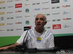 Persib Bandung Depak Mario Gomez