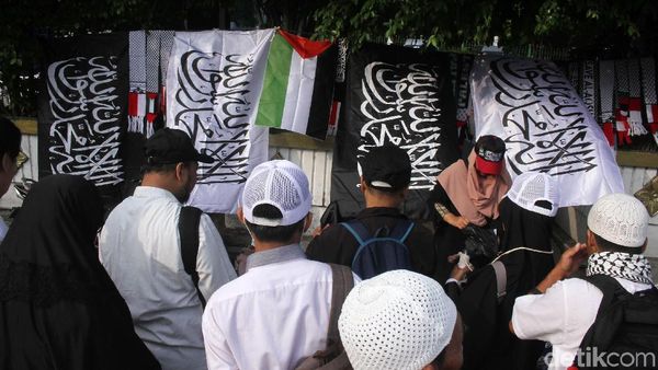 Reuni 212 Bawa Berkah Bagi Pedagang