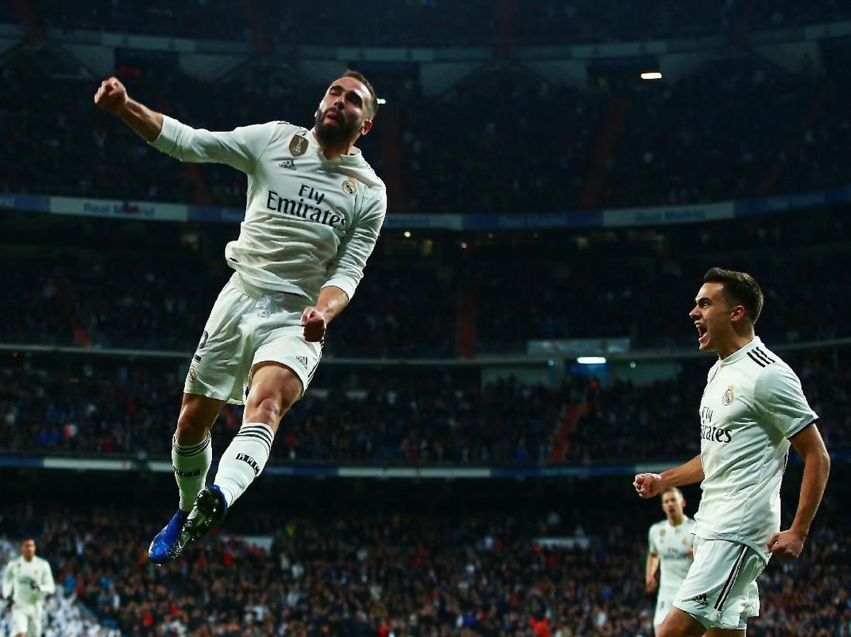 Pemain Real Madrid, Dani Carvajal, membahas kegagalan mendapatkan Neymar dan Paul Pogba. (Foto: Gonzalo Arroyo Moreno/Getty Images)