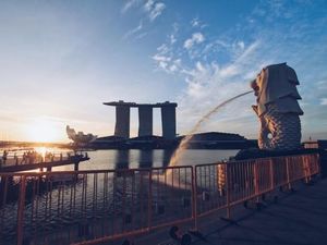 Kerja di Kaki Lima di Singapura Bisa Raup Puluhan Juta Sebulan Kerja di Kaki Lima di Singapura Bisa Raup Puluhan Juta Sebulan