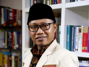 Melampaui Politik Kesetiakawanan