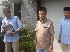 Bertemu 1 Jam, Ini Yang Dibicarakan Sandi Bersama Buya Syafii