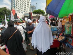 Mendulang Rezeki dari Reuni 212, Pendapatan Naik 5x Lipat