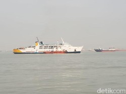 3 ABK KM Gerbang Samudra I Hilang Saat Terbakar, Tim SAR Diterjunkan